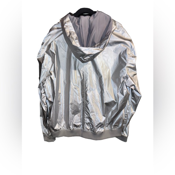 HUNTER ⭐️• X Target Men’s XXL Silver Windbreaker - New without tags - Picture 3 of 5